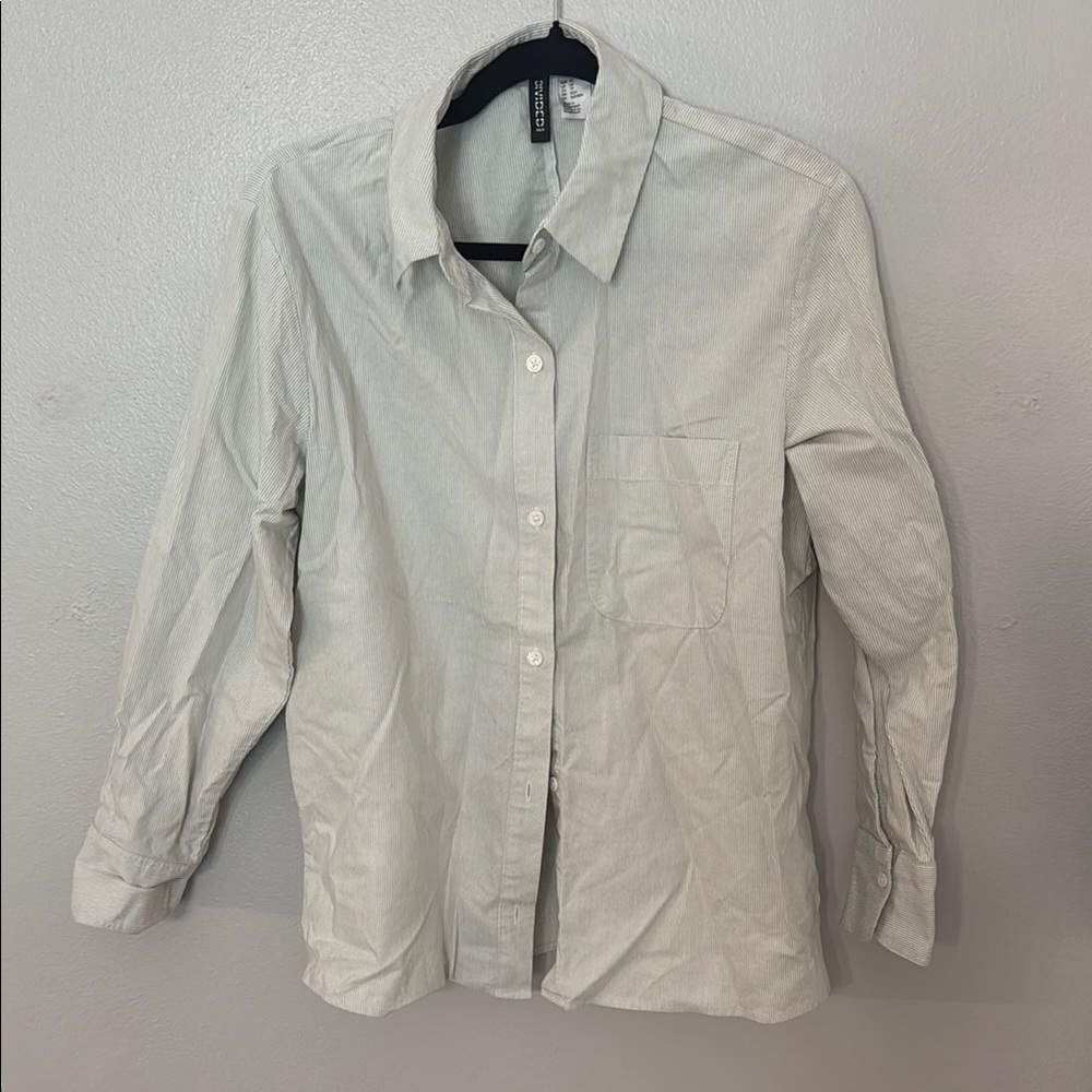 Women’s Gray Pin Stripe Button-Up Shirt